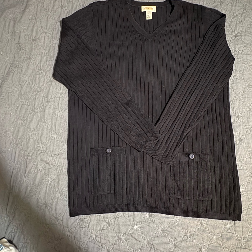 TALBOTS Vintage black ribbed knit V-neck sweater with pockets Size L